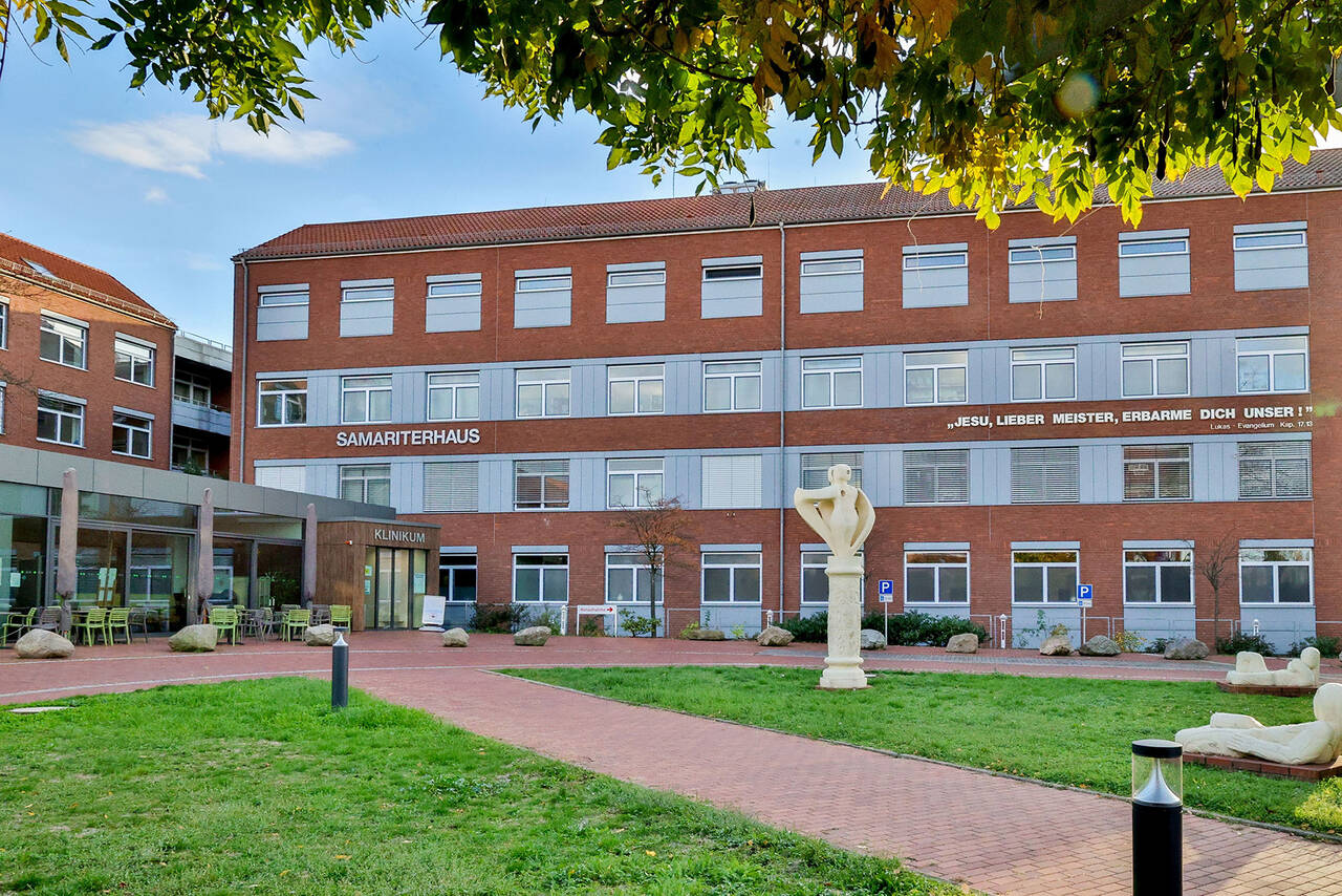 Universitätsmedizin Magdeburg und Klinikum Pfeiffersche Stiftungen starten neue Kooperation Blick auf das Klinikum der Pfeifferschen Stiftungen in Magdeburg-Cracau