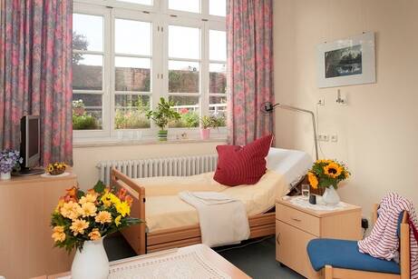 Einzelzimmer im Hospiz im Luisenhaus Einzelzimmer Hospiz Luisenhaus