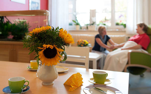 Weil Sterben auch Leben ist – Palliative Beratung im Pflegeheim Palliative Beratung im Pflegeheim