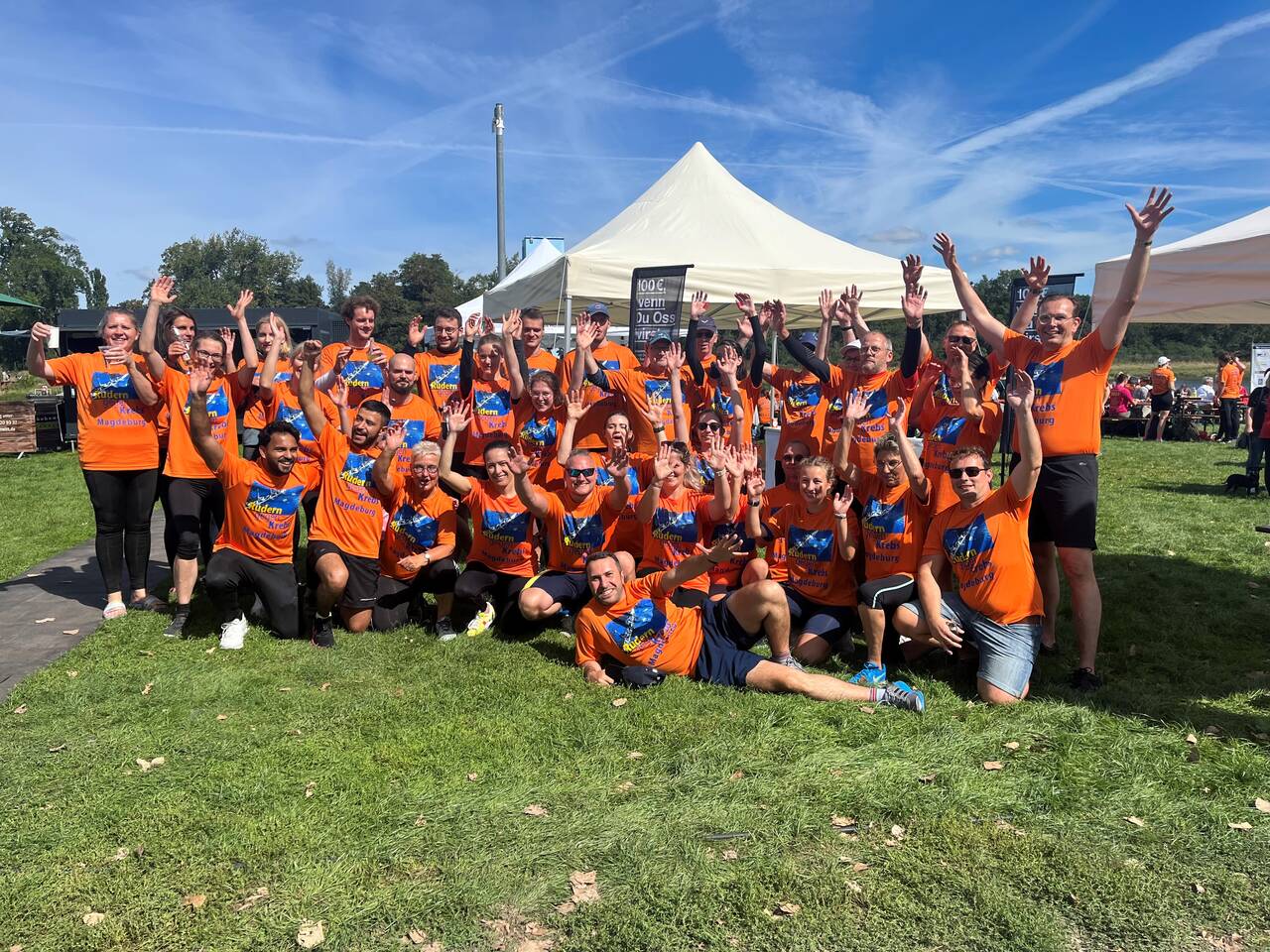 Benefiz-Regatta »Rudern gegen Krebs« 2023 Gruppenbild aller Ruderteams
