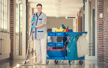 Mitarbeiterin Unterhaltungsreinigung Lungenklinik Lostau