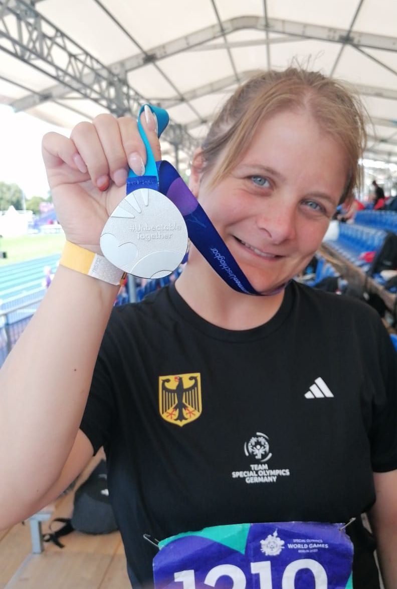 Annekathrin Schache mit Silber in der 4x400 Meter-Staffel